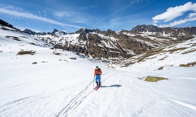 Ski tourers during the ascent in Stiergschwez