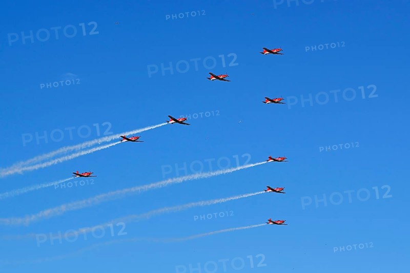Formation flight of the Patrouille Suisse with the PC-7 team