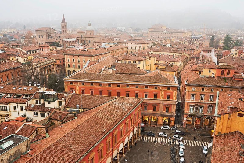 View of the old town from the Asinelli Tower