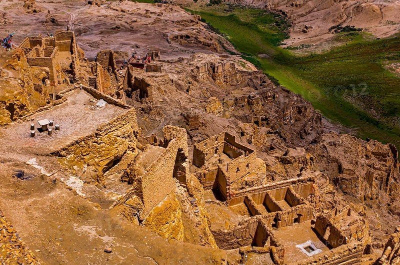 Collapsed houses in the kingdom of Guge