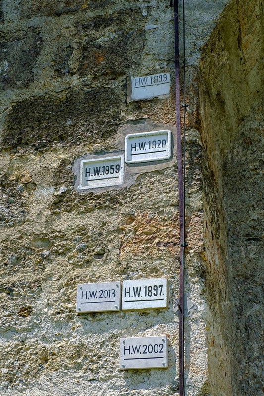 Flood marks