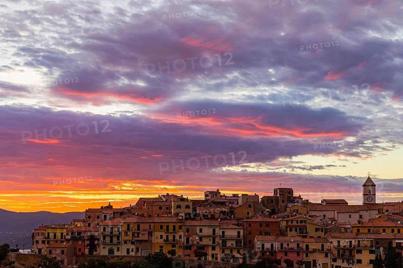 Evening mood over the idyllic mountain village of Capoliveri
