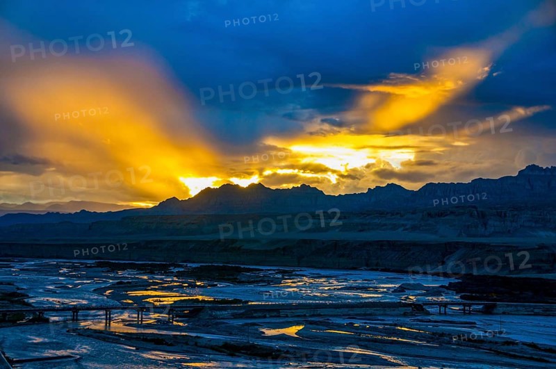 Sunset in the kingdom of Guge