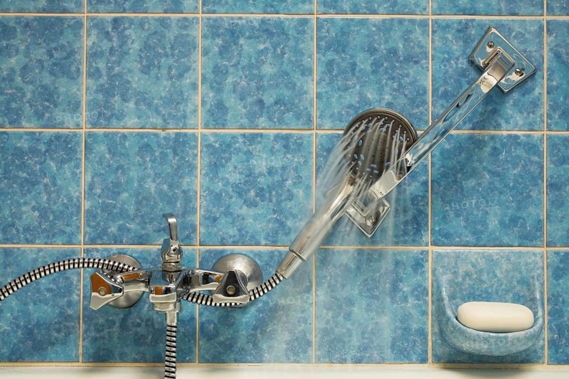 Bath tap