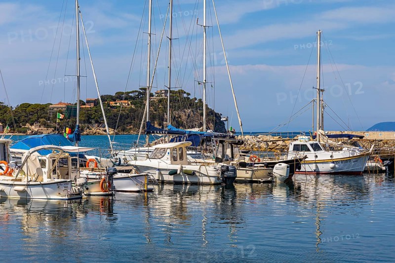 Sailboats anchoring in the harbour of Cavo