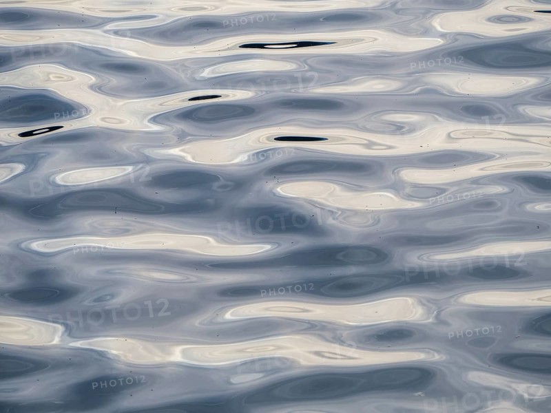 Waves make a pattern