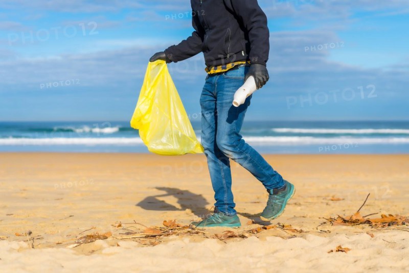 Sea pollution