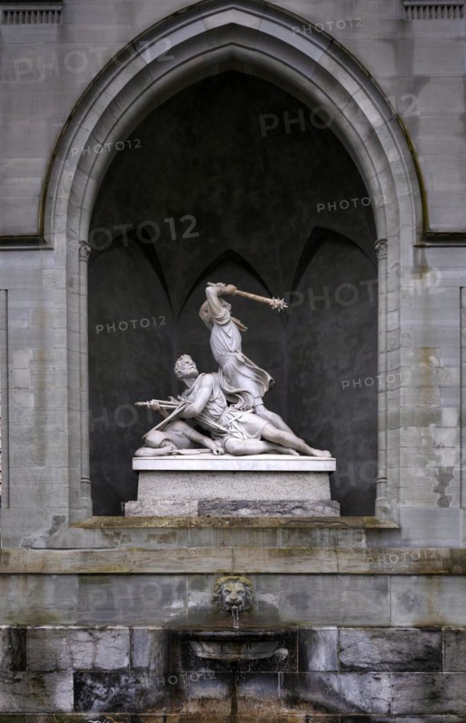 Winkelried Monument by Lukas Ferdinand Schloeth