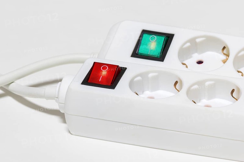 Socket strips for connecting electrical devices
