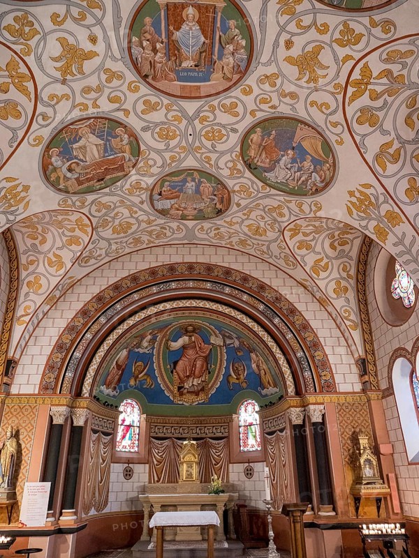 Interior Neo-Romanesque-Byzantine St. Leo Chapel
