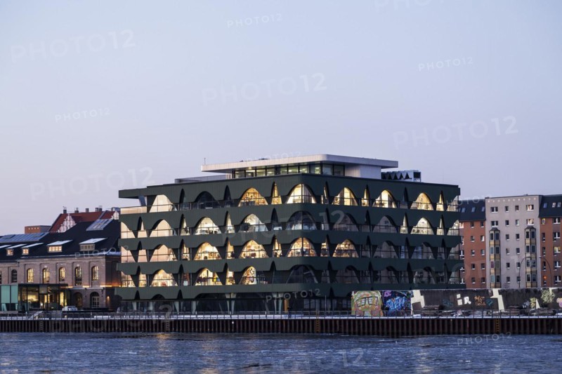 Labels Berlin 2 buildings