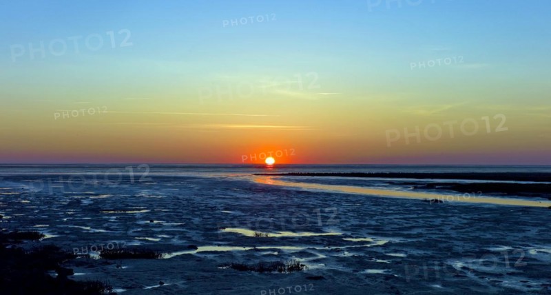 Sunset in the Wadden Sea near Cappel Neufeld