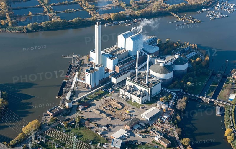Aerial view of Tiefstack CHP plant with borehole for geothermal energy