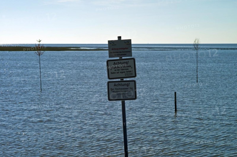 Harbour entrance with signposting