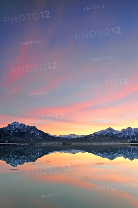 Sunset at the Forggensee with view of the Saeuling near Fuessen
