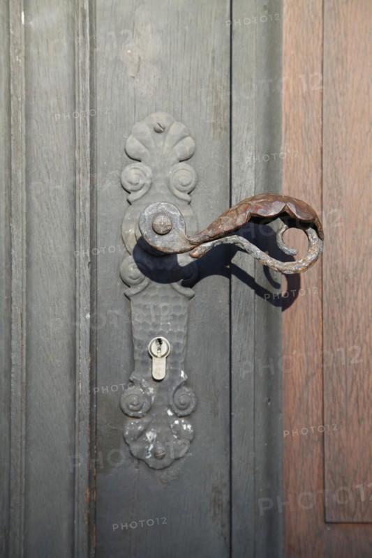 Door handle