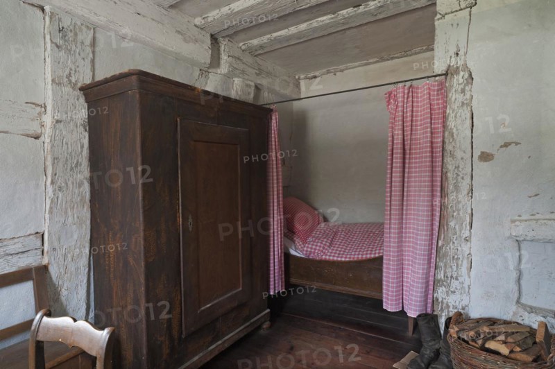 Sleeping chamber in a poorhouse after 1860