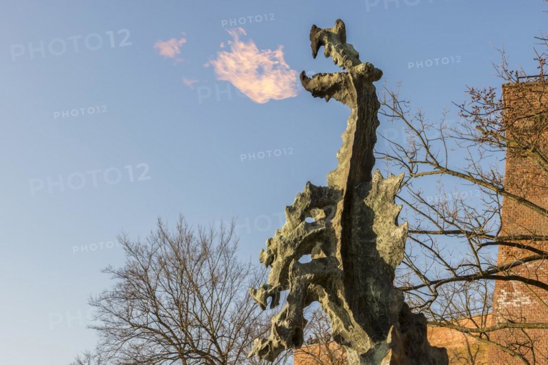 Statue of Smok Wawelski