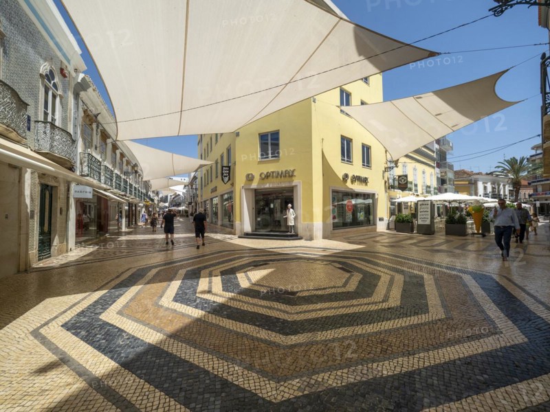 Shopping arcade