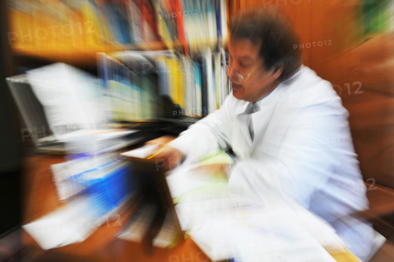 The specialist in neurology and psychotherapy cares for his patients not only with nervous disorders but also with mental illnesses