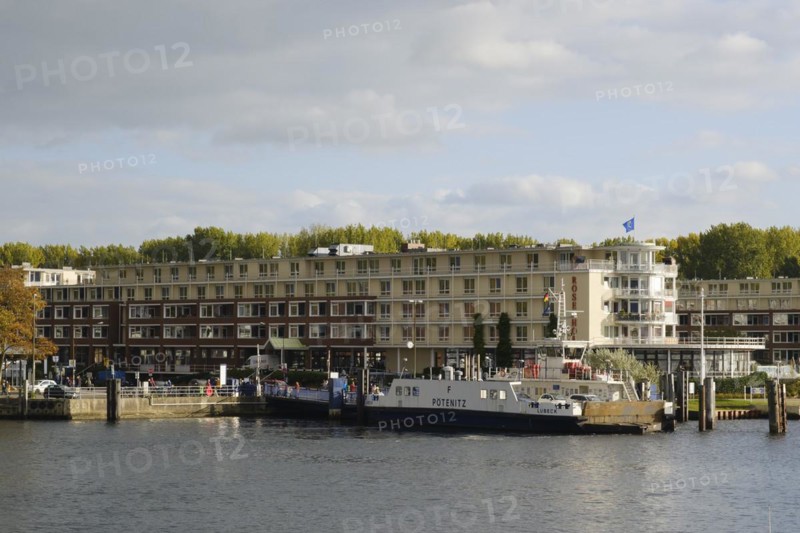 Car ferry Priwallfaehre in front of Rosenhof senior citizens residential home