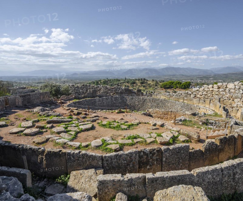 Grave circle A