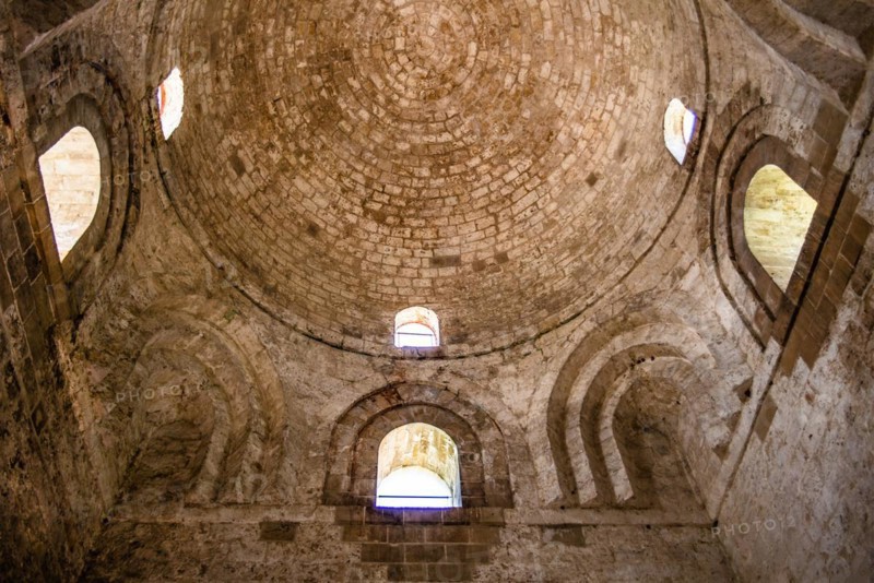 Dome vault