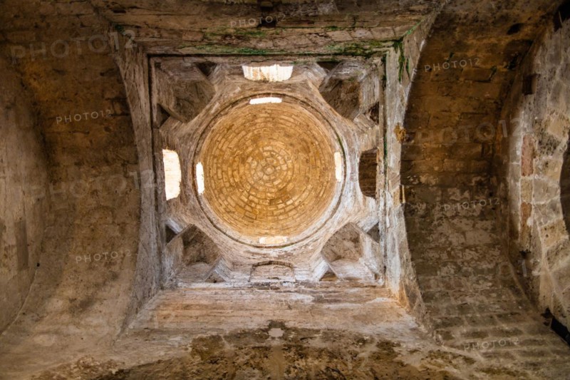 Dome vault