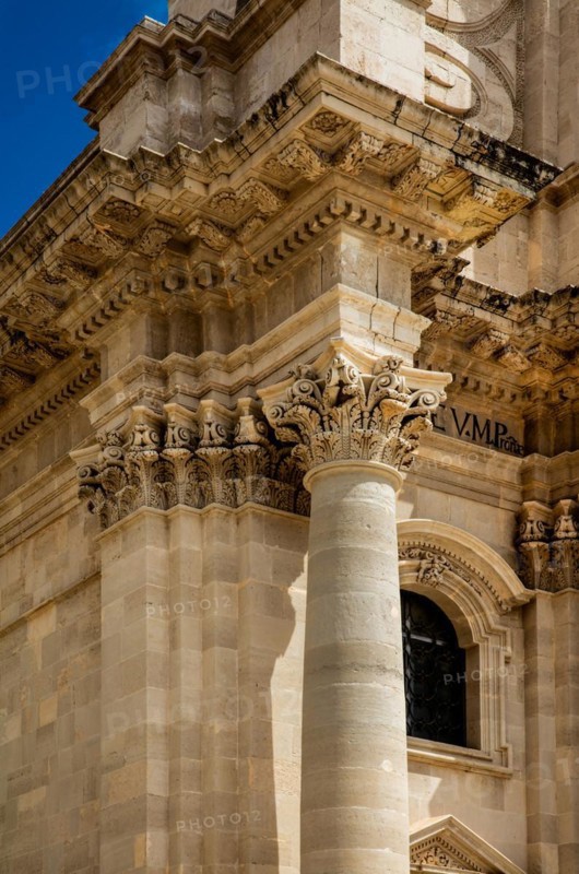 Cathedral of Santa Maria delle Colonne incorporates an ancient Ahtene temple