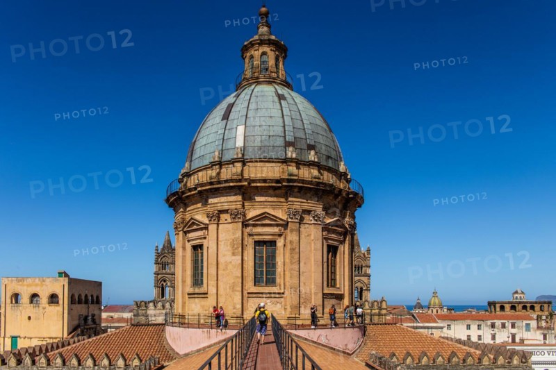 Walk-on roof