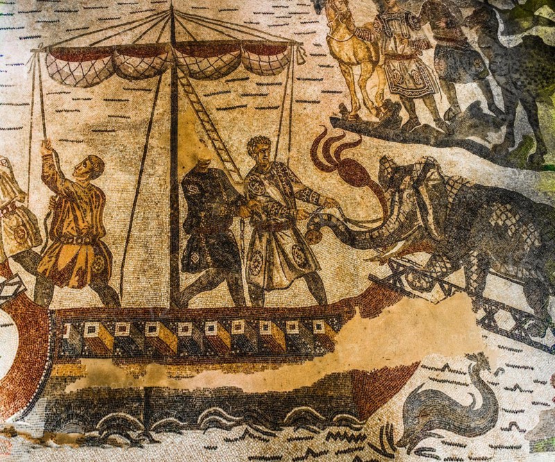 Loading of an elephant on ship