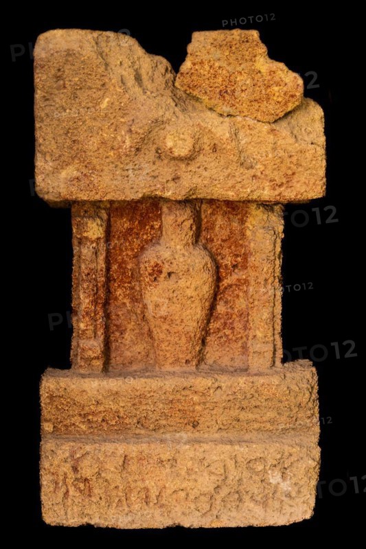 Grave stele
