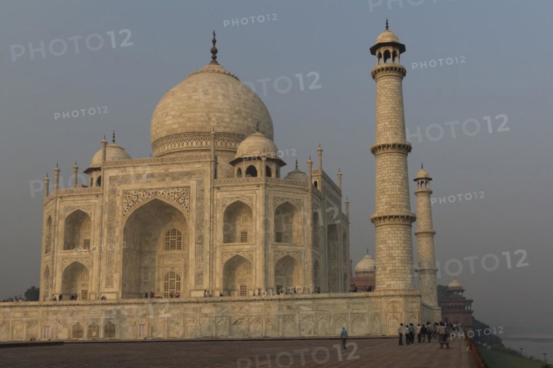 Taj Mahal in the early morning light with the post-monsoon clear sky and Yamuna River