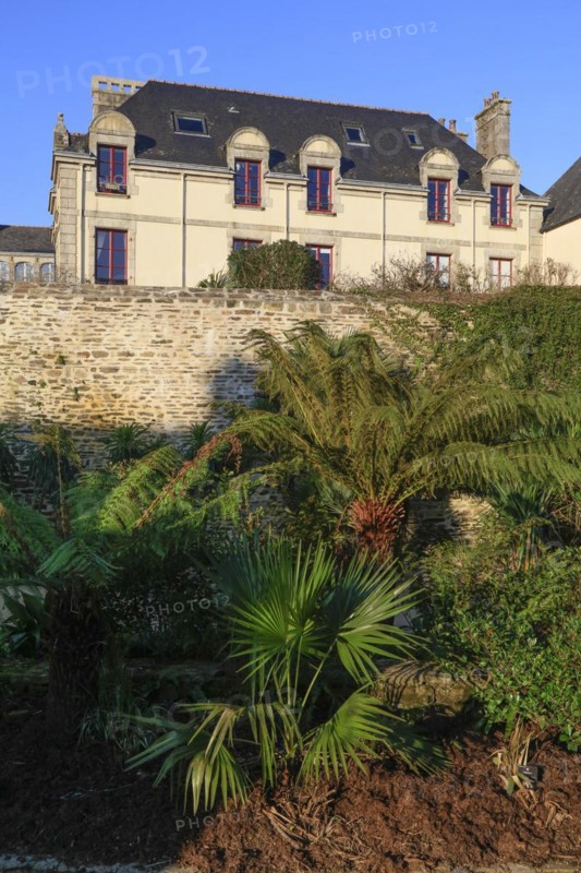 Botanical Garden Jardin de la Retraite on Rue Elie Freron