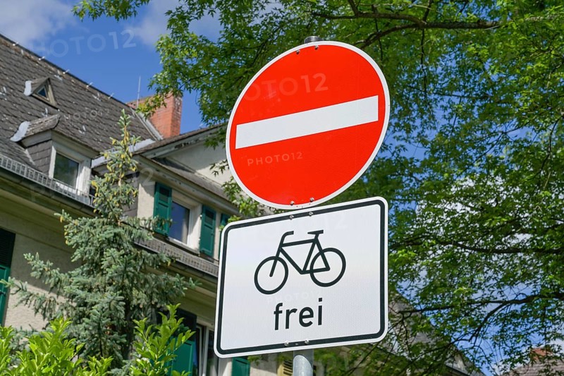 Traffic sign