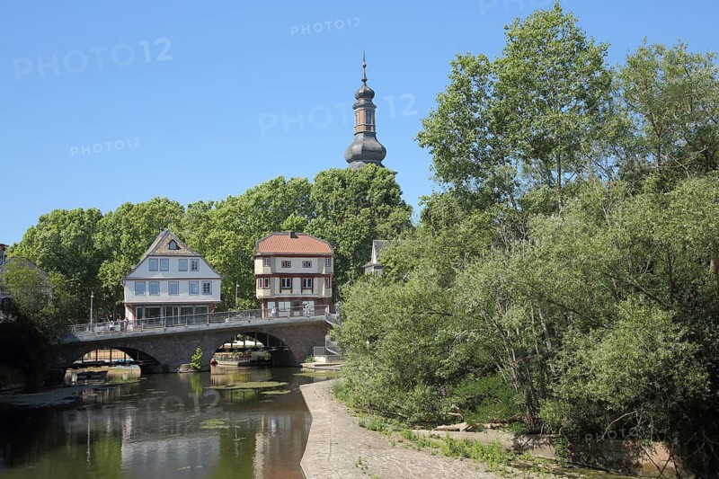 Historic bridge houses on the bridge over the Nahe