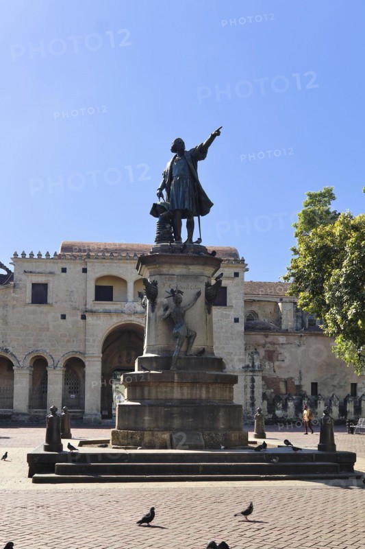 Plaza Colon with Columbus Monument and Santa Maria la Menor Cathedral