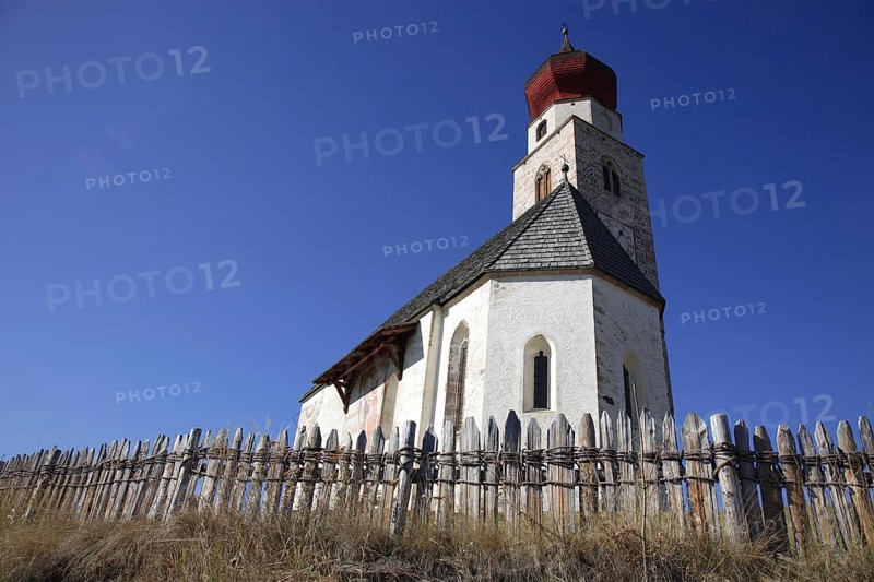 Church of St. Nicholas near Mittelberg in front of the Schlern massif
