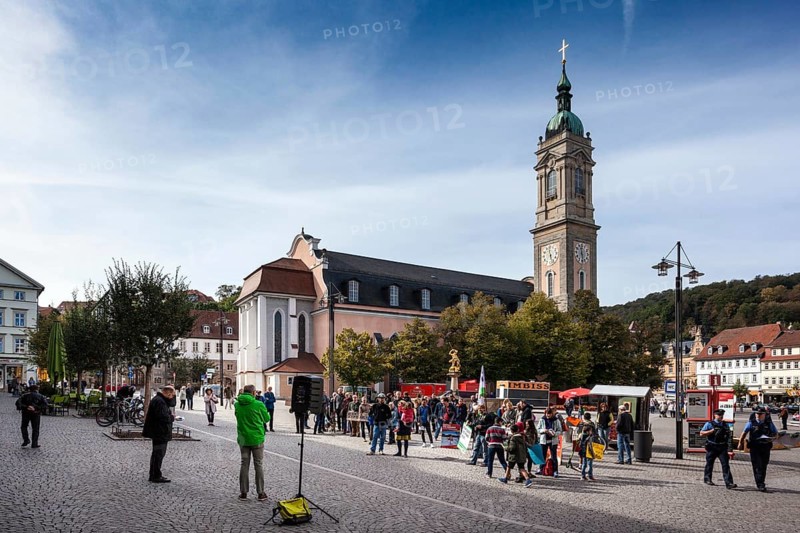 St George's Church with St George's Fountain on the market square