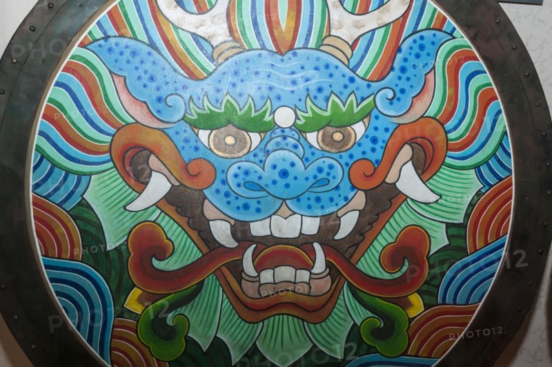 Detail on circular shield