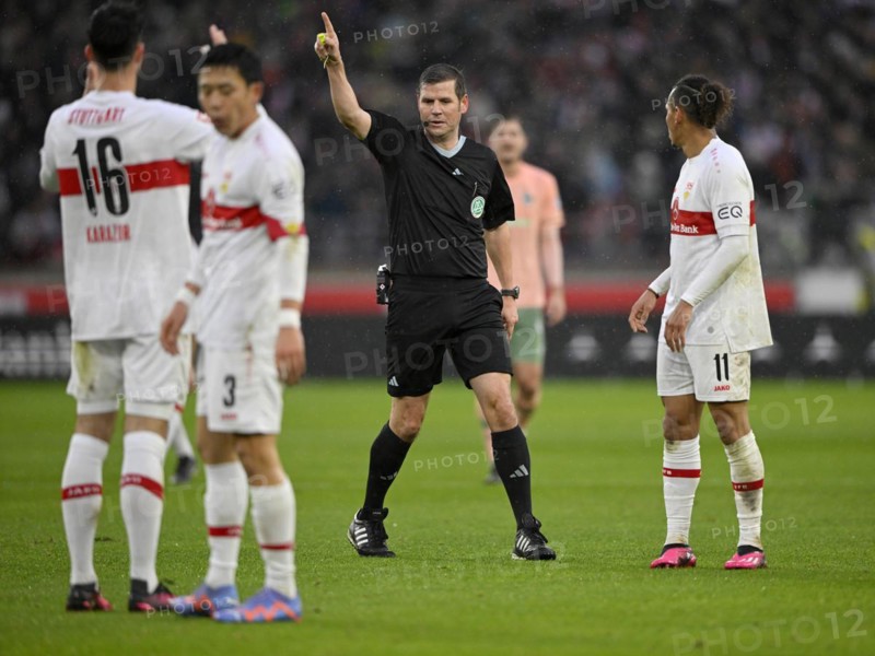Referee Frank Willenborg