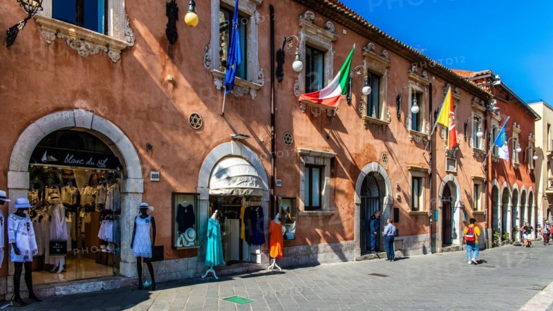Corso Umberto is the main street