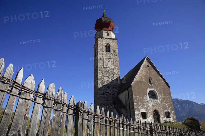 Church of St. Nicholas near Mittelberg in front of the Schlern massif
