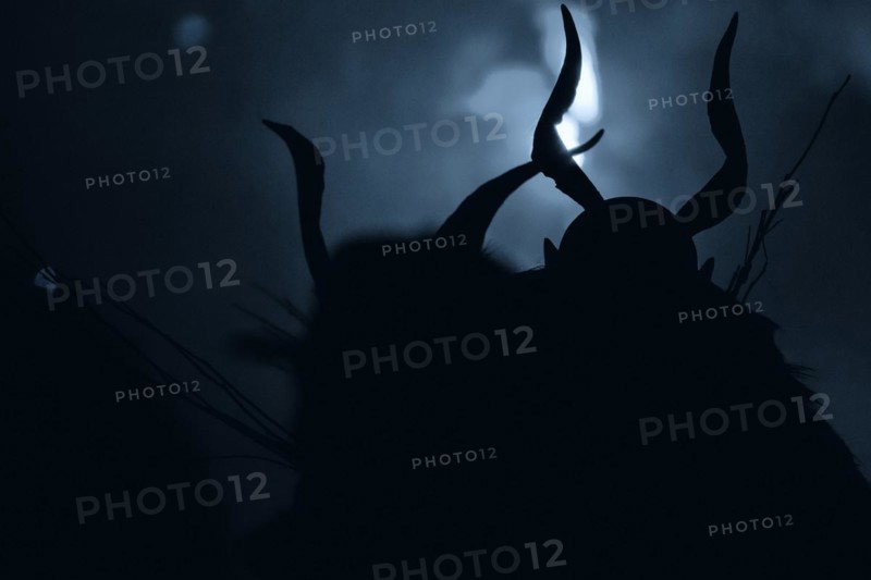 Klausen and Perchten in the dark