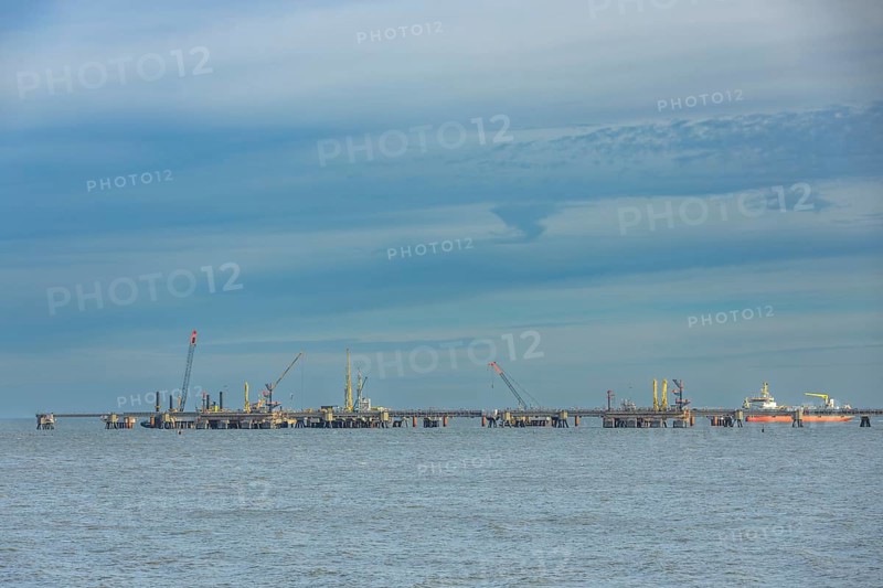 Construction site of the Uniper LNG