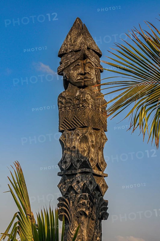 Wooden statues in Fort Dauphin