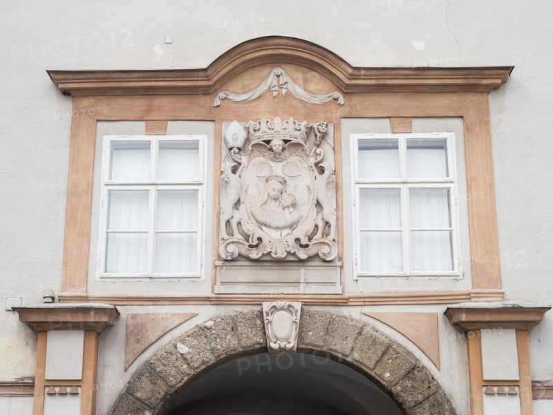 Artful stucco work