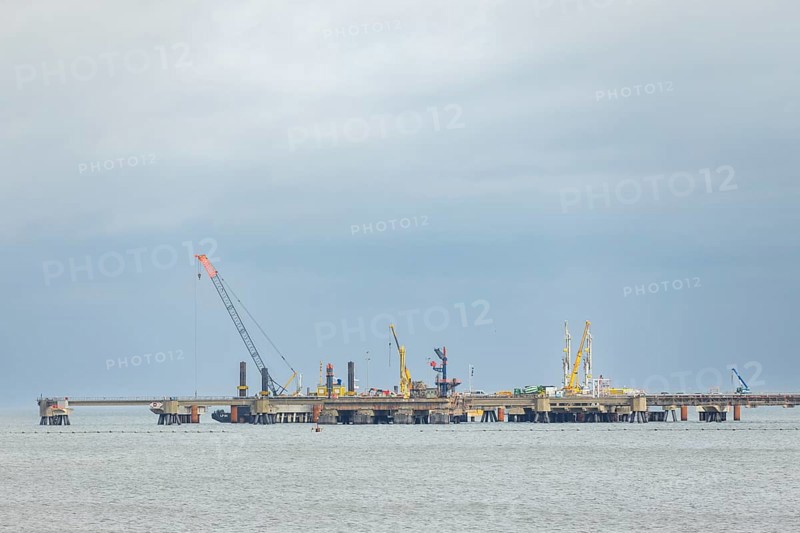 Construction site of the Uniper LNG
