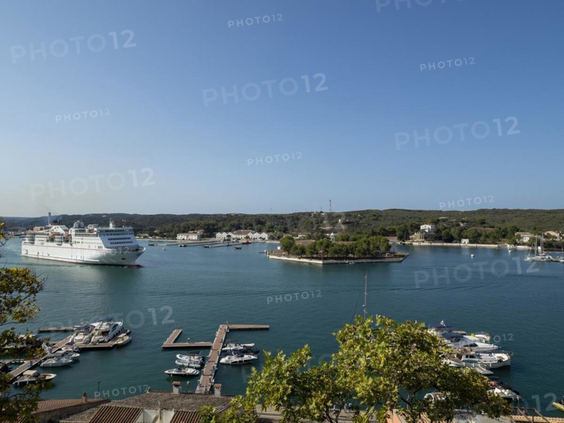 Boats and ferries at Mahon Harbour