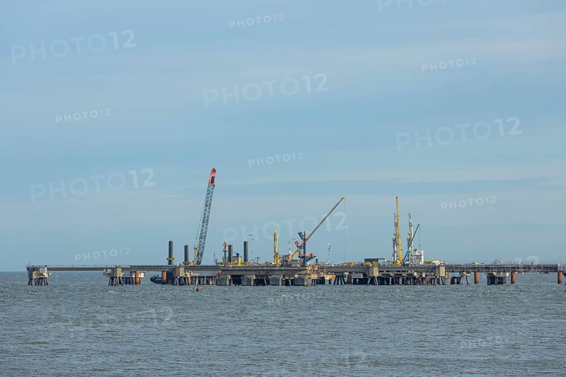 Construction site of the Uniper LNG